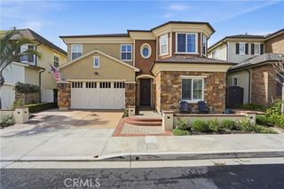 17491 Oakbluffs Lane, Huntington Beach, CA 92649