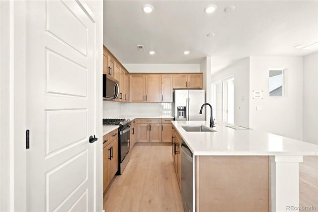 28731 E 5th Place, Watkins, CO 80137