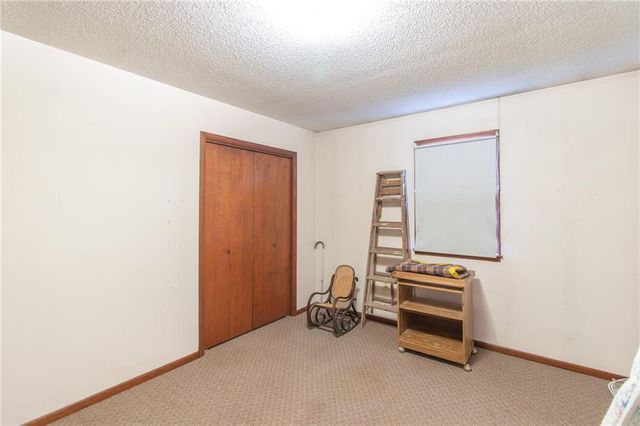 33425 S Bonar Road, Creighton, MO 64739