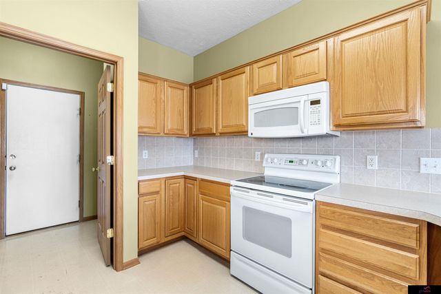 5150 N 151 Avenue, Omaha, NE 68116