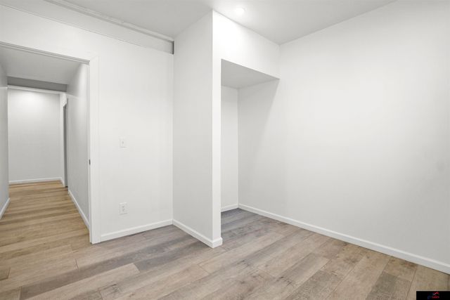 5150 N 151 Avenue, Omaha, NE 68116