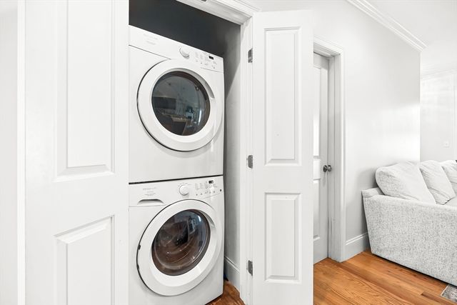180 Gold St 3, Boston, MA 02127