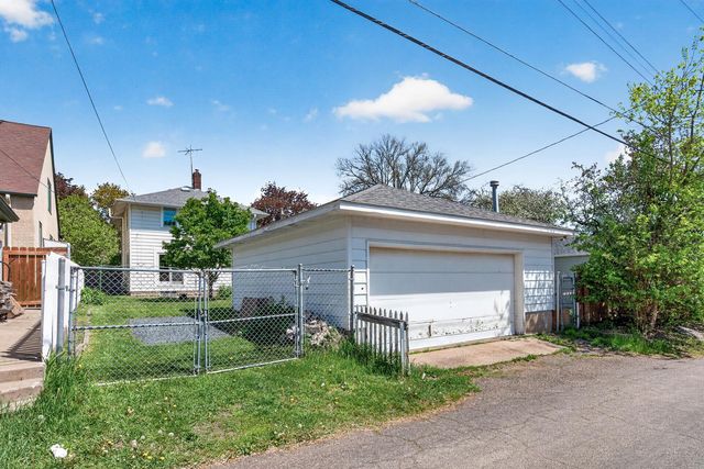 1140 Hawthorne Avenue E, Saint Paul, MN 55106