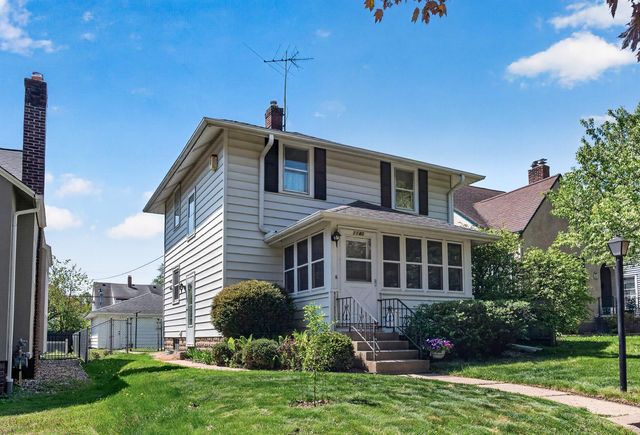1140 Hawthorne Avenue E, Saint Paul, MN 55106