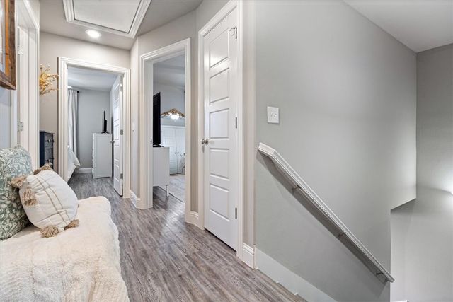 2402 S D Street, Rogers, AR 72758