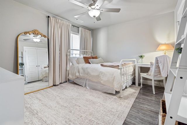 2402 S D Street, Rogers, AR 72758