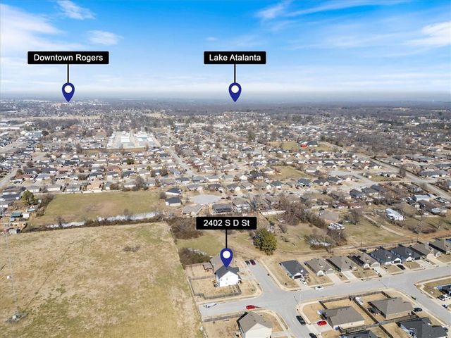 2402 S D Street, Rogers, AR 72758