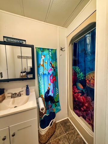 743 Brownfield Rd, Dover, TN 37058