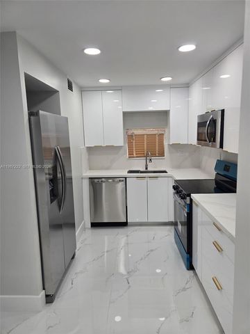 700 S Hollybrook Dr 207, Pembroke Pines, FL 33025