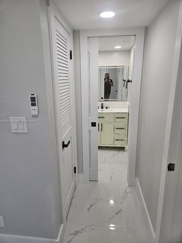 700 S Hollybrook Dr 207, Pembroke Pines, FL 33025