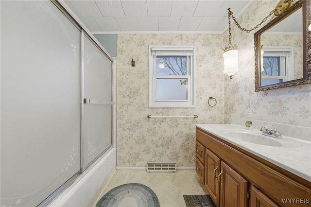 238 Desmond Drive, Tonawanda, NY 14150