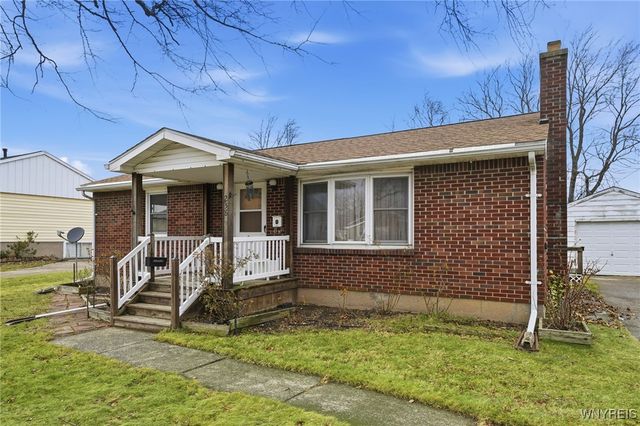 238 Desmond Drive, Tonawanda, NY 14150