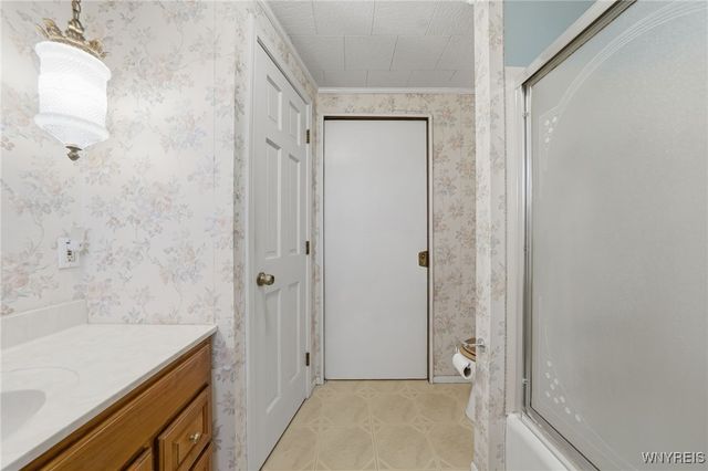 238 Desmond Drive, Tonawanda, NY 14150