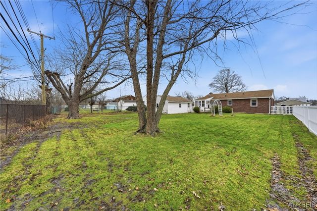 238 Desmond Drive, Tonawanda, NY 14150