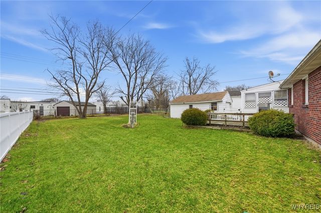 238 Desmond Drive, Tonawanda, NY 14150