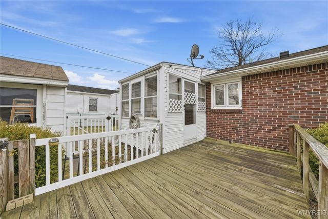 238 Desmond Drive, Tonawanda, NY 14150