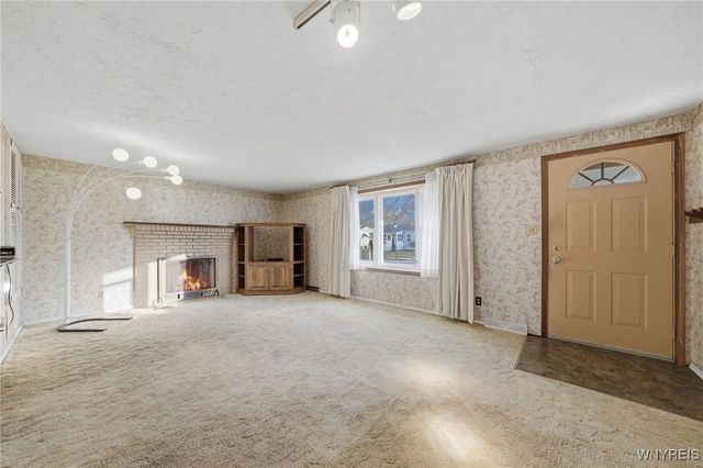 238 Desmond Drive, Tonawanda, NY 14150