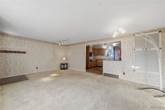 238 Desmond Drive, Tonawanda, NY 14150