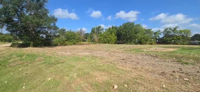 210 Kelly Lane, Seven Points, TX 75143