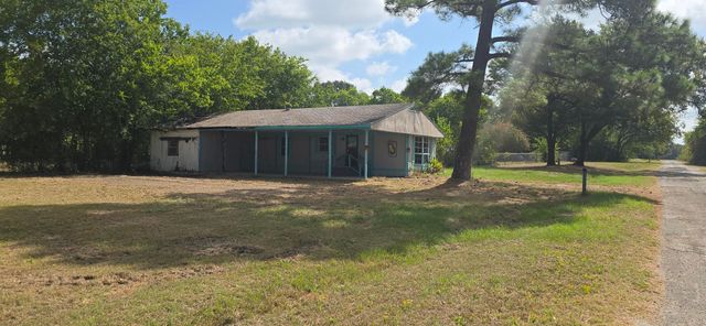 210 Kelly Lane, Seven Points, TX 75143