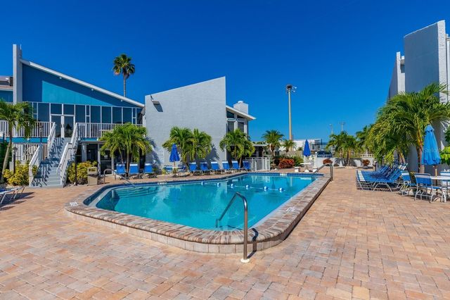 179 MEDALLION BOULEVARD D, Madeira Beach, FL 33708