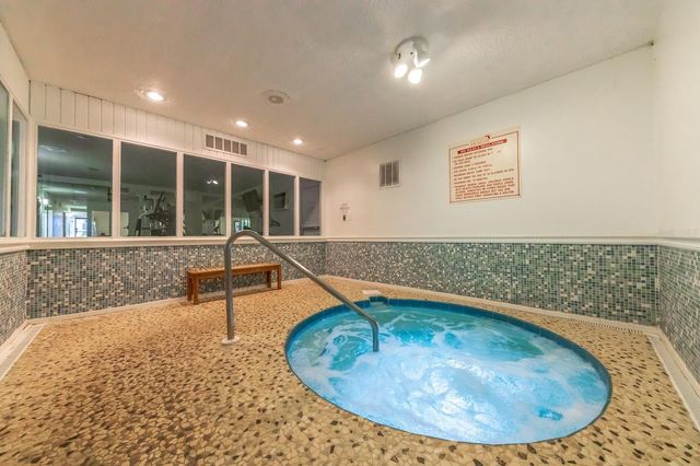 179 MEDALLION BOULEVARD D, Madeira Beach, FL 33708