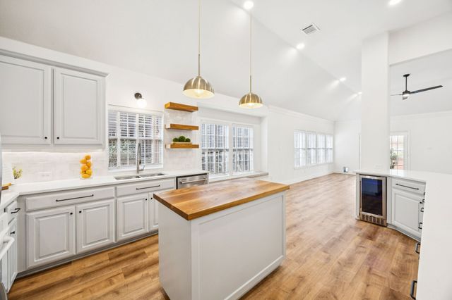 1273 Tioga Drive, Irving, TX 75063