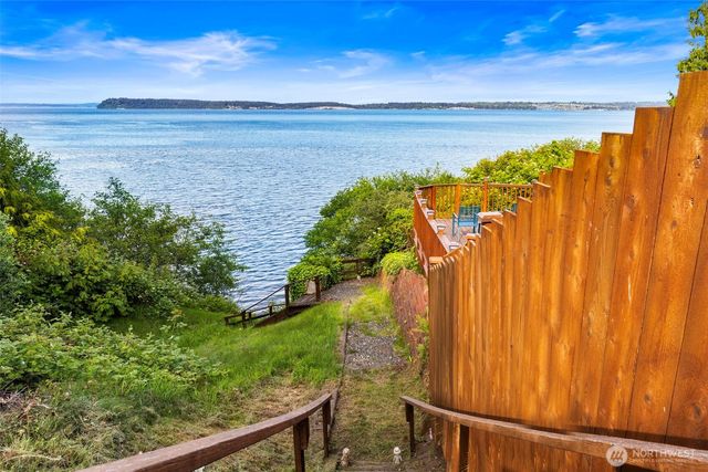 3231 Paradise Bay Road, Port Ludlow, WA 98365