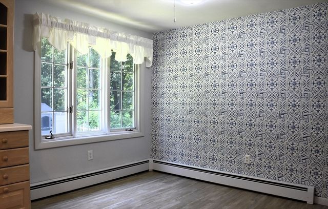 21 Raleigh Rd, Webster, MA 01570