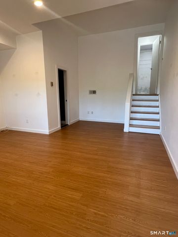 100 Hope Street 5, Stamford, CT 06906