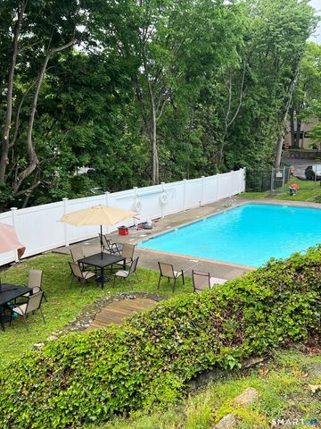100 Hope Street 5, Stamford, CT 06906