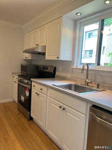 100 Hope Street 5, Stamford, CT 06906