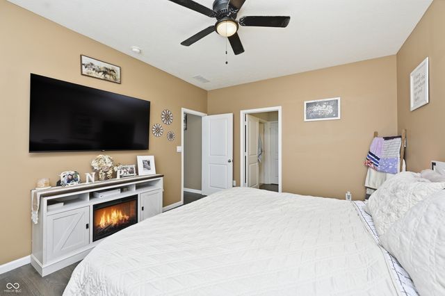 1593 Fairmount Drive, Greenfield, IN 46140