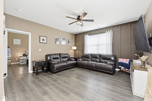 1593 Fairmount Drive, Greenfield, IN 46140