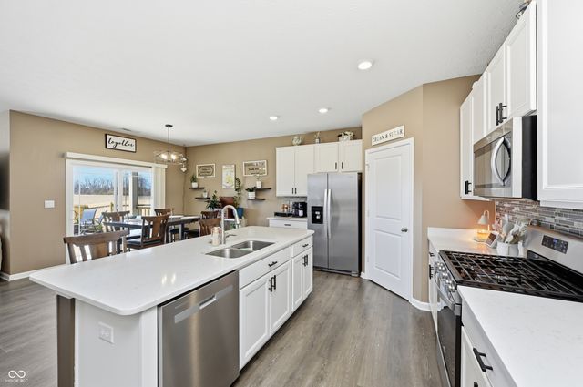 1593 Fairmount Drive, Greenfield, IN 46140