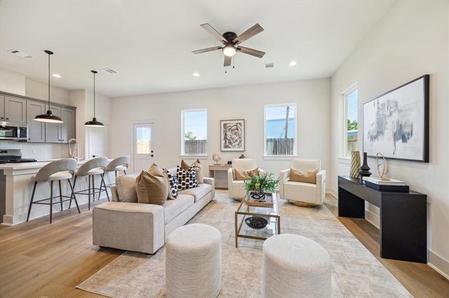 5256 & 5258 Texas Street, Houston, TX 77011