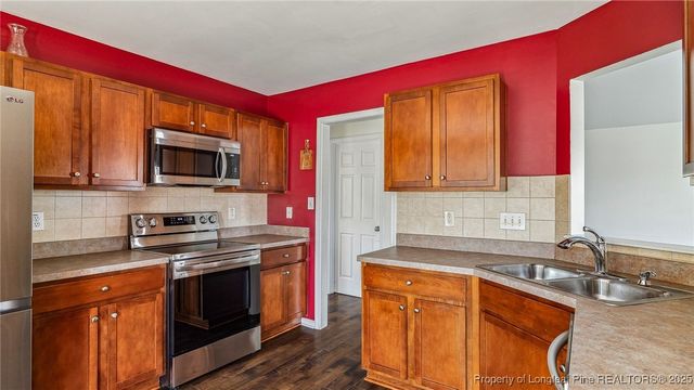 321 Saint George Drive, Raeford, NC 28376