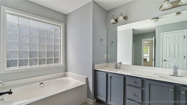 321 Saint George Drive, Raeford, NC 28376