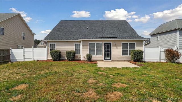 321 Saint George Drive, Raeford, NC 28376
