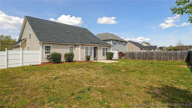 321 Saint George Drive, Raeford, NC 28376