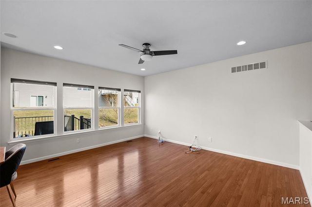 1560 Willowbrooke Manors Court, St Louis, MO 63146