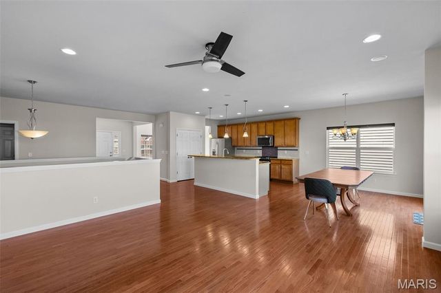 1560 Willowbrooke Manors Court, St Louis, MO 63146