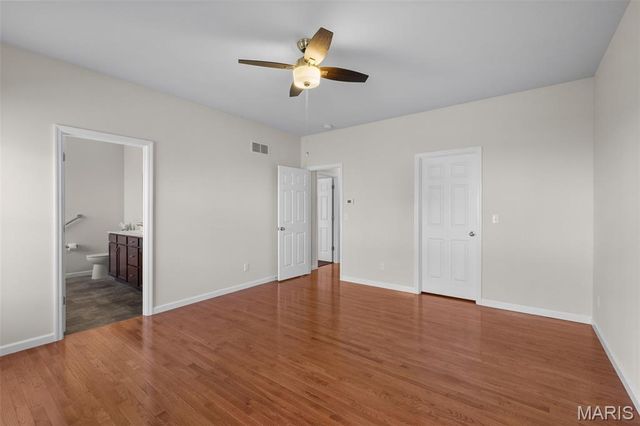 1560 Willowbrooke Manors Court, St Louis, MO 63146