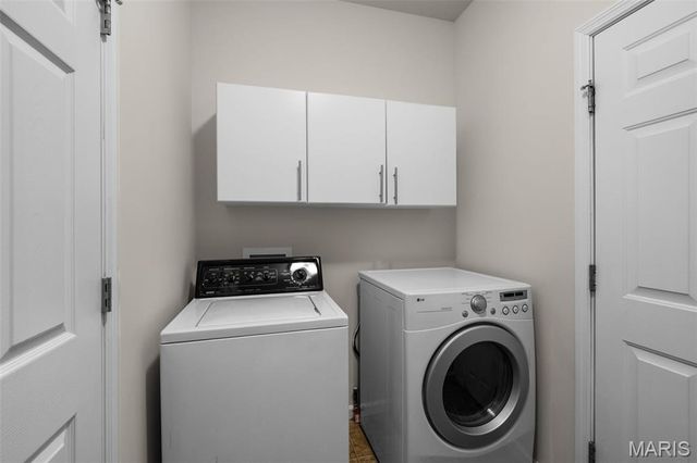 1560 Willowbrooke Manors Court, St Louis, MO 63146