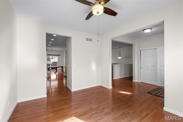 1560 Willowbrooke Manors Court, St Louis, MO 63146