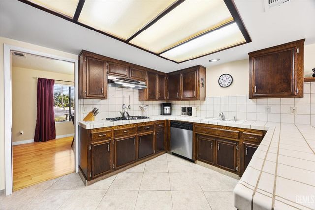 12913 San Juan Avenue, Bakersfield, CA 93314