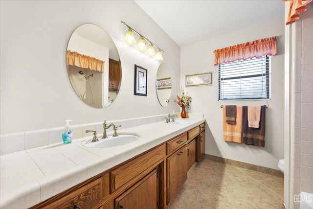 12913 San Juan Avenue, Bakersfield, CA 93314