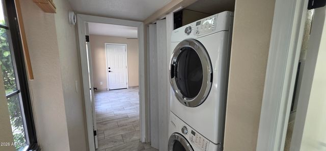 8331 N 21ST Drive H104, Phoenix, AZ 85021