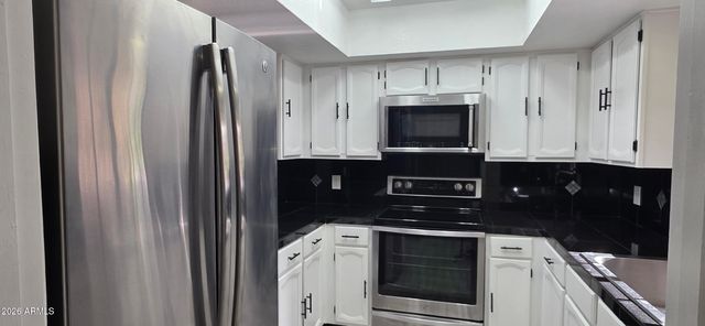 8331 N 21ST Drive H104, Phoenix, AZ 85021