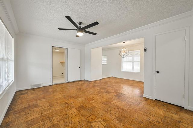 6104 S Villa Avenue, Oklahoma City, OK 73159